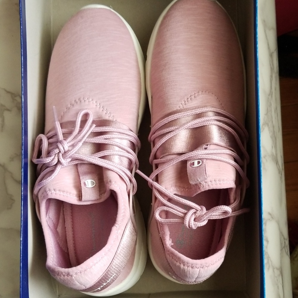 *Brand new* Champion Sneakers